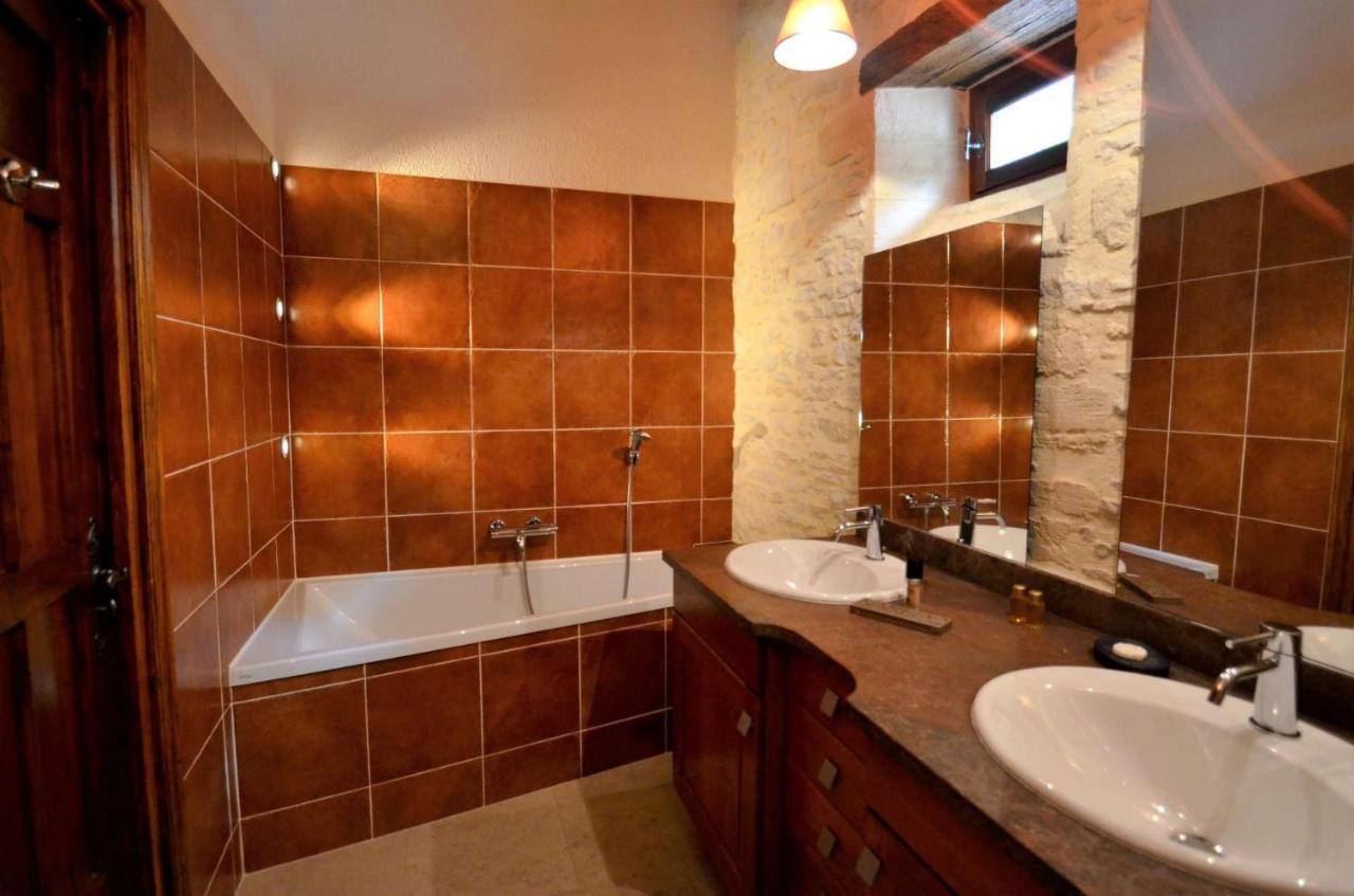 Hotel Le Manoir De Mathan Crepon A La Campagne 5 Mn D'Arromanches Et 10 Mn De Bayeux 외부 사진