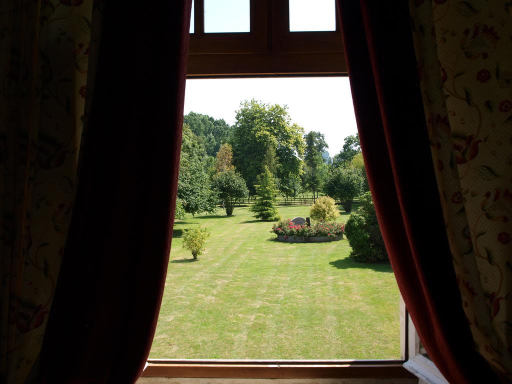 Hotel Le Manoir De Mathan Crepon A La Campagne 5 Mn D'Arromanches Et 10 Mn De Bayeux 외부 사진