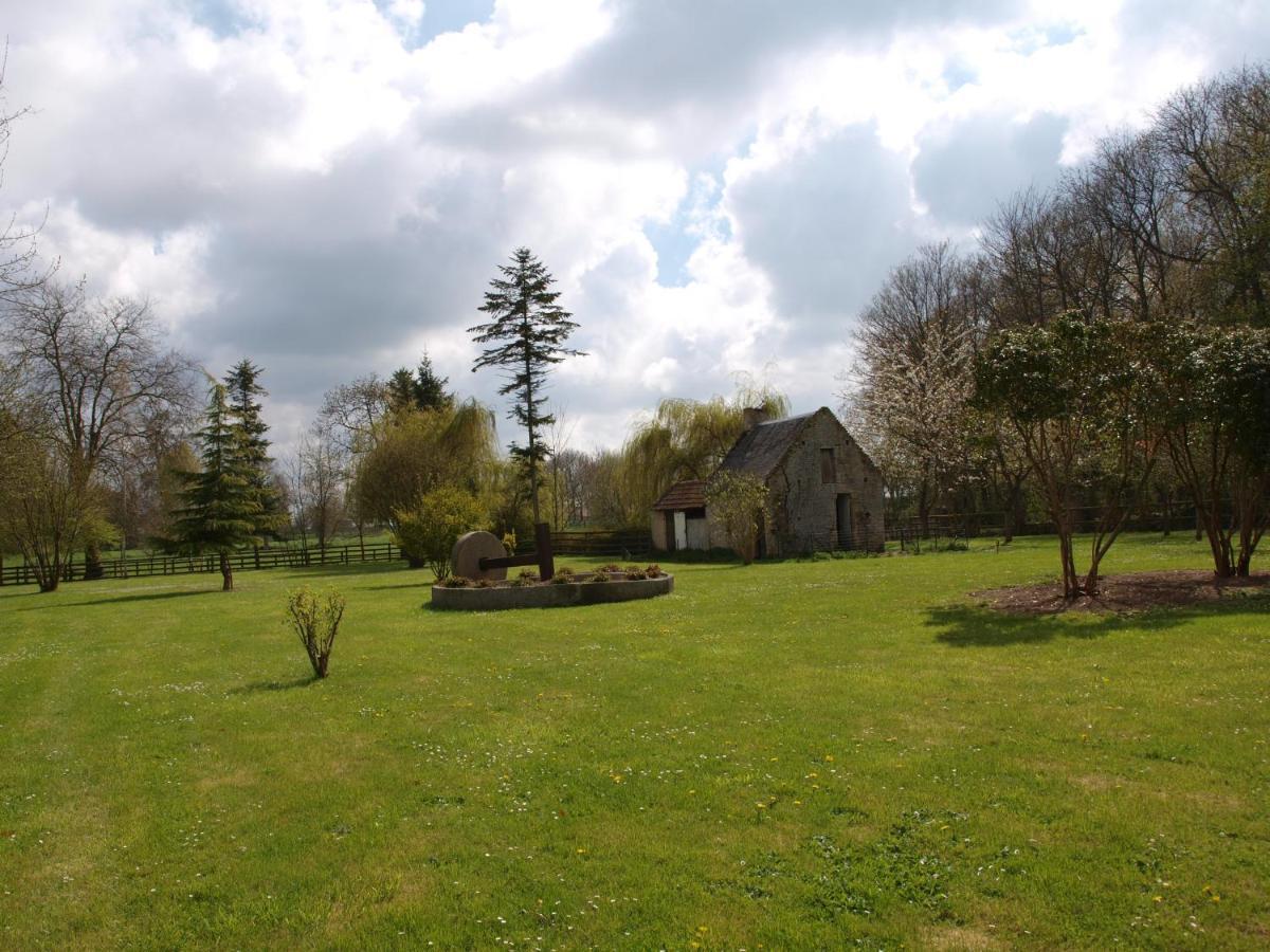 Hotel Le Manoir De Mathan Crepon A La Campagne 5 Mn D'Arromanches Et 10 Mn De Bayeux 외부 사진