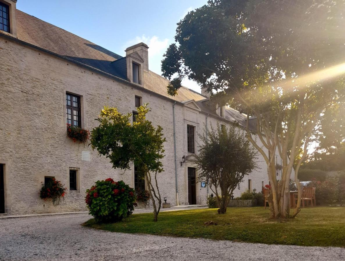 Hotel Le Manoir De Mathan Crepon A La Campagne 5 Mn D'Arromanches Et 10 Mn De Bayeux 외부 사진