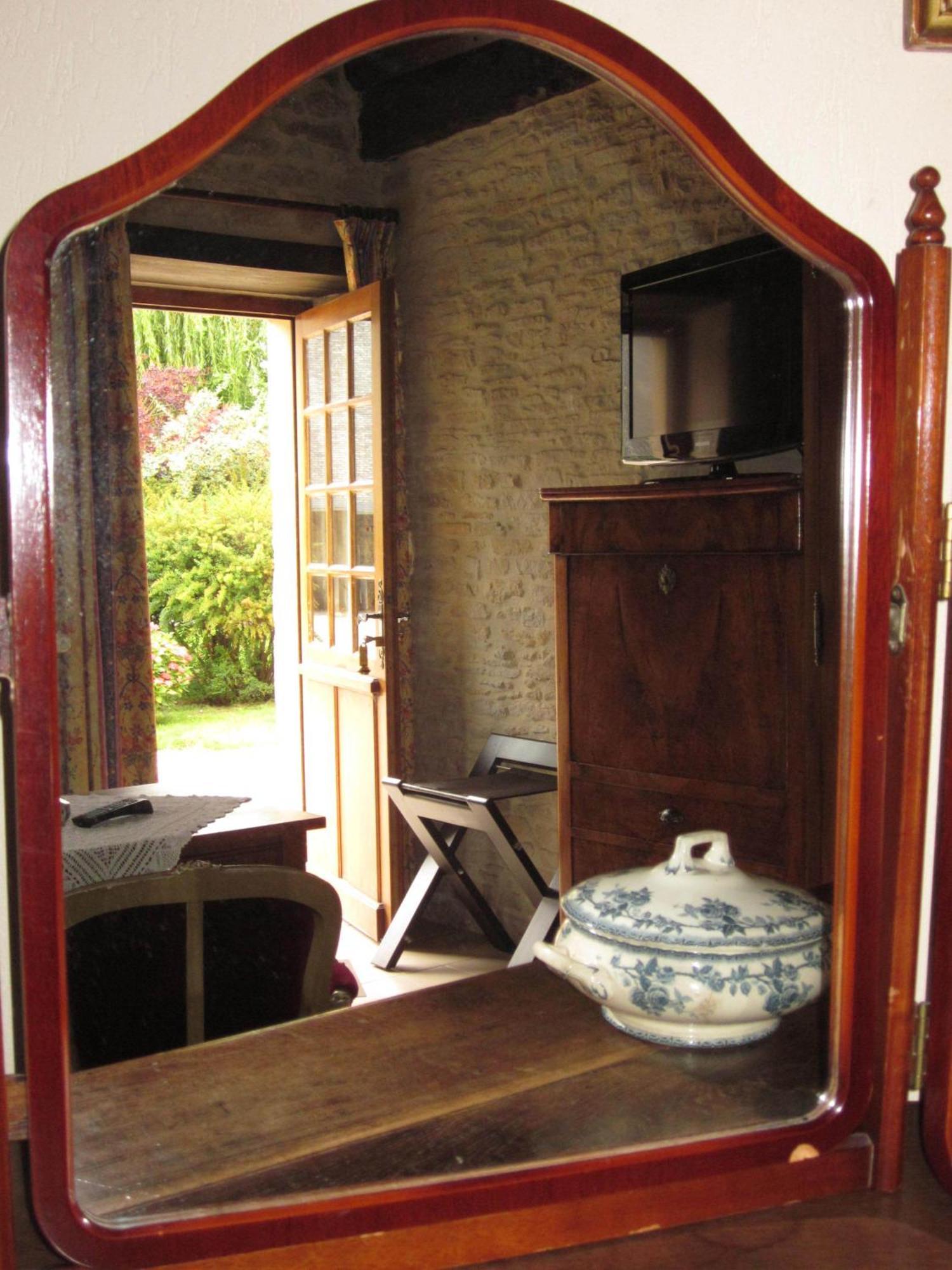 Hotel Le Manoir De Mathan Crepon A La Campagne 5 Mn D'Arromanches Et 10 Mn De Bayeux 외부 사진