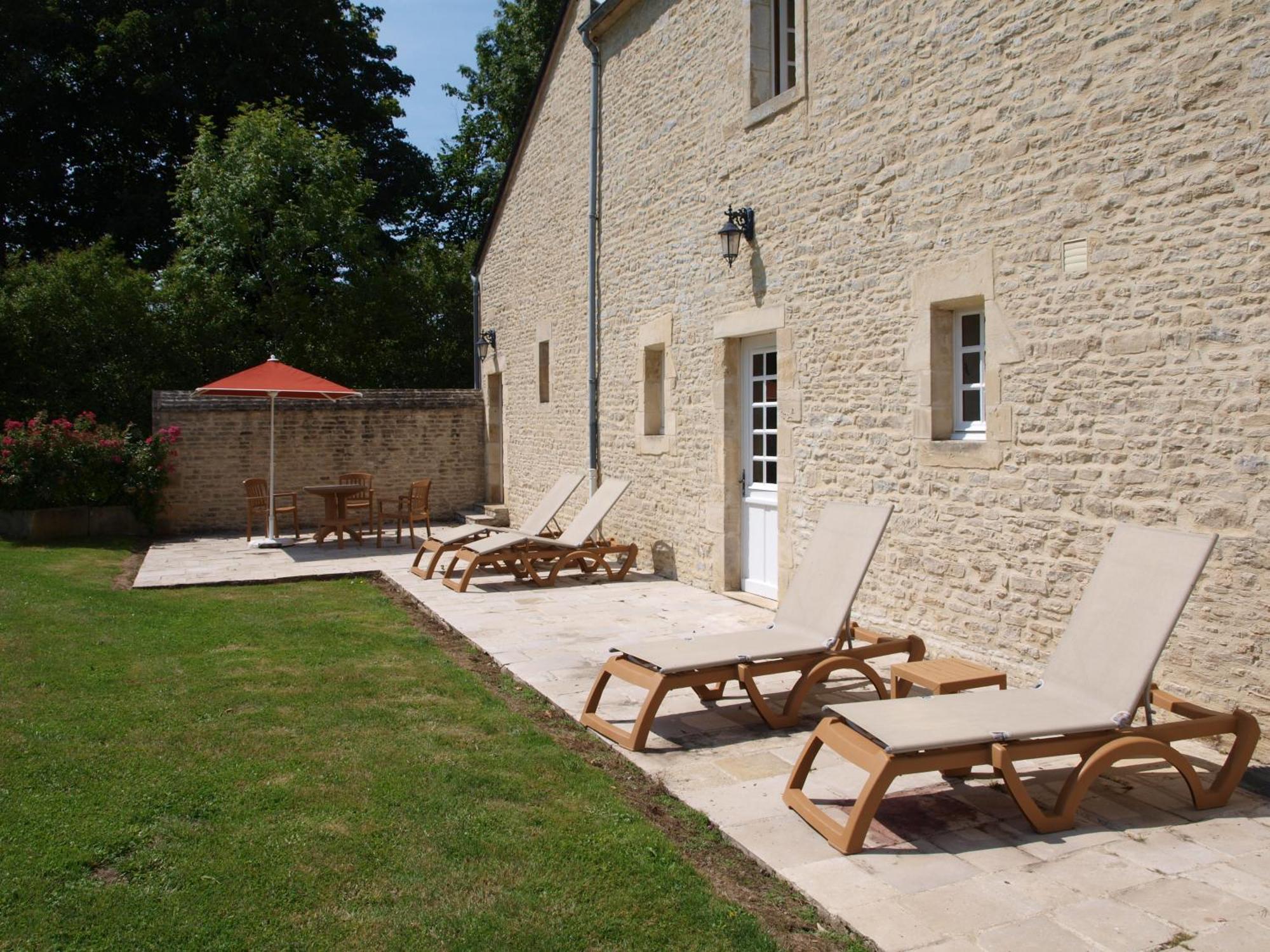 Hotel Le Manoir De Mathan Crepon A La Campagne 5 Mn D'Arromanches Et 10 Mn De Bayeux 외부 사진